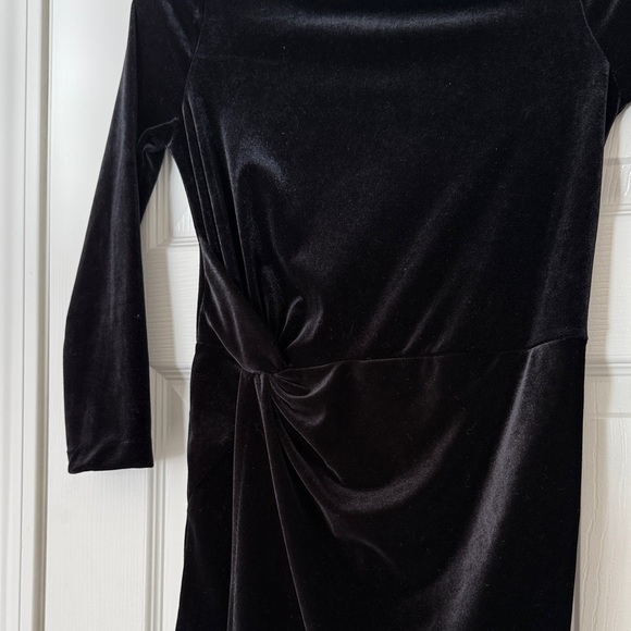 Banana Republic Knotted Black Velvet Dress - Picture 7 of 8